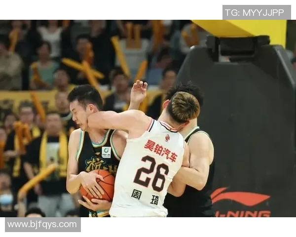 CBA2018赛季广东队与江苏队激战正酣精彩瞬间回顾与分析 CBA2018赛季广东队与江苏队激战正酣精彩瞬间回顾与分析